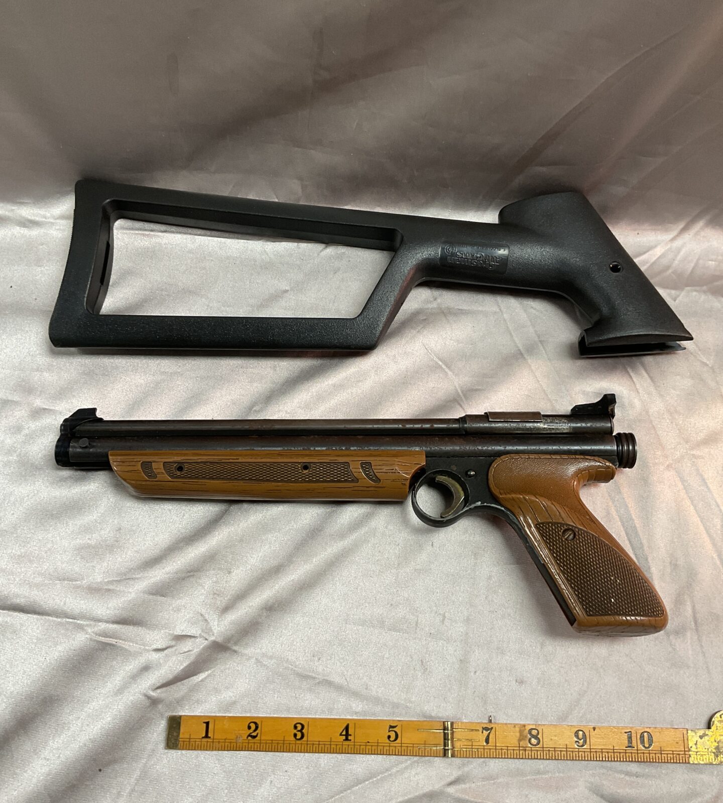 Crosman 13377 stock numatic pistol