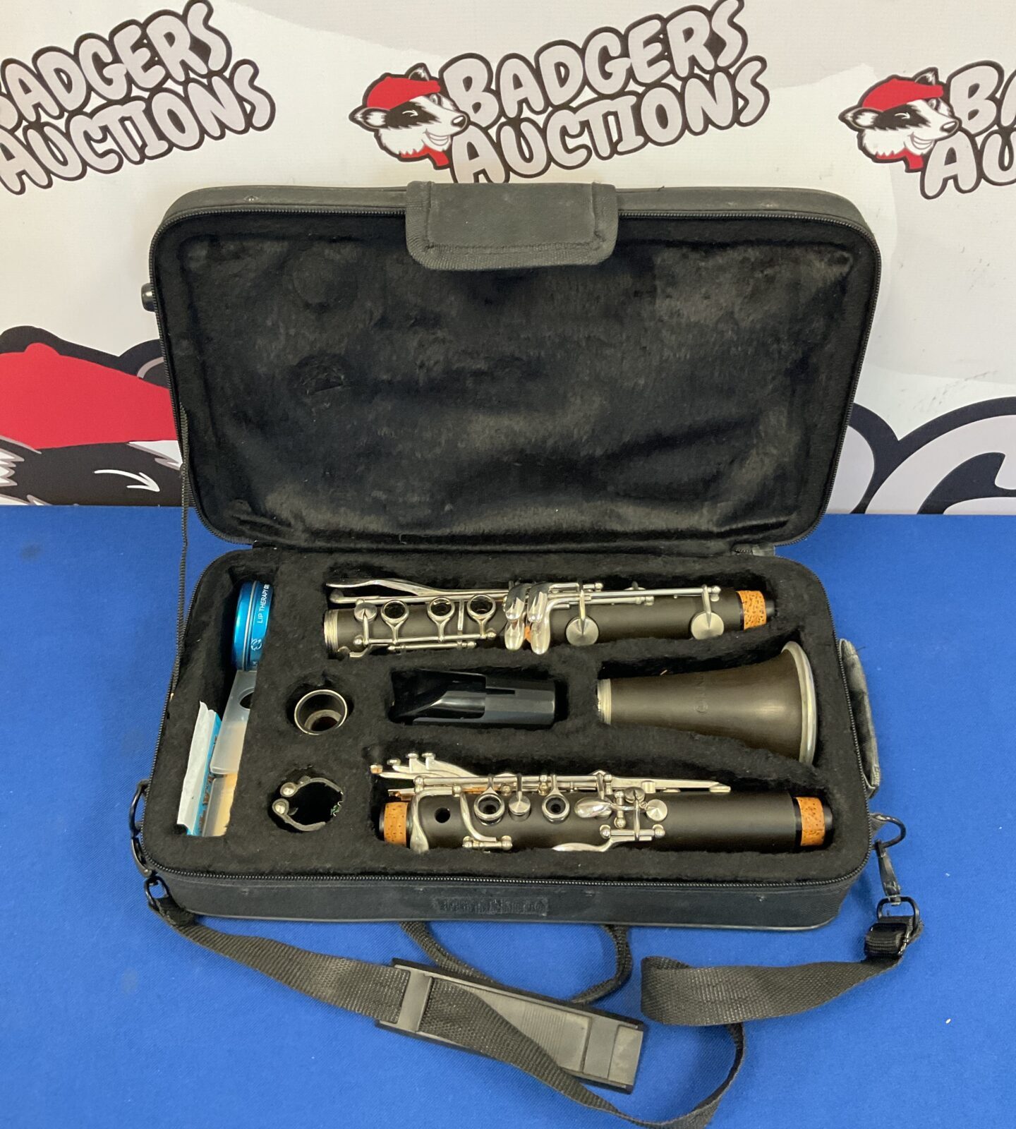 Lindo clarinet in case