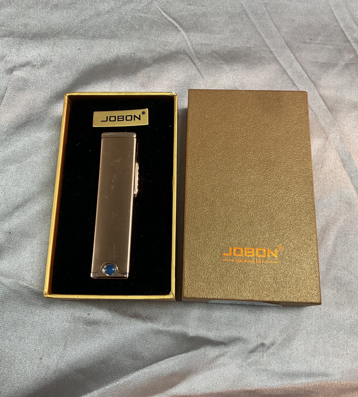 Jobon electronic element lighter charged and working