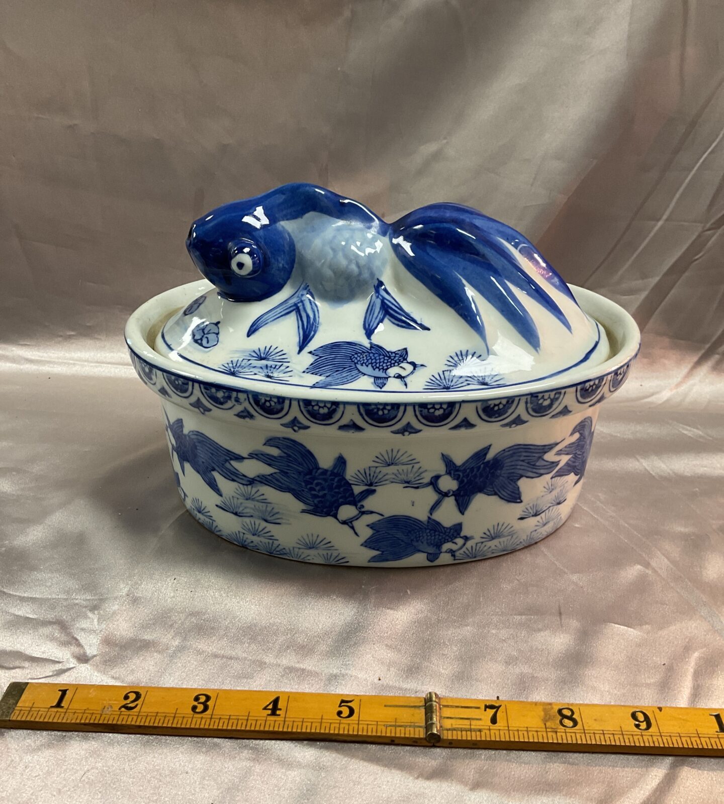 blue and white koi carp pie dish