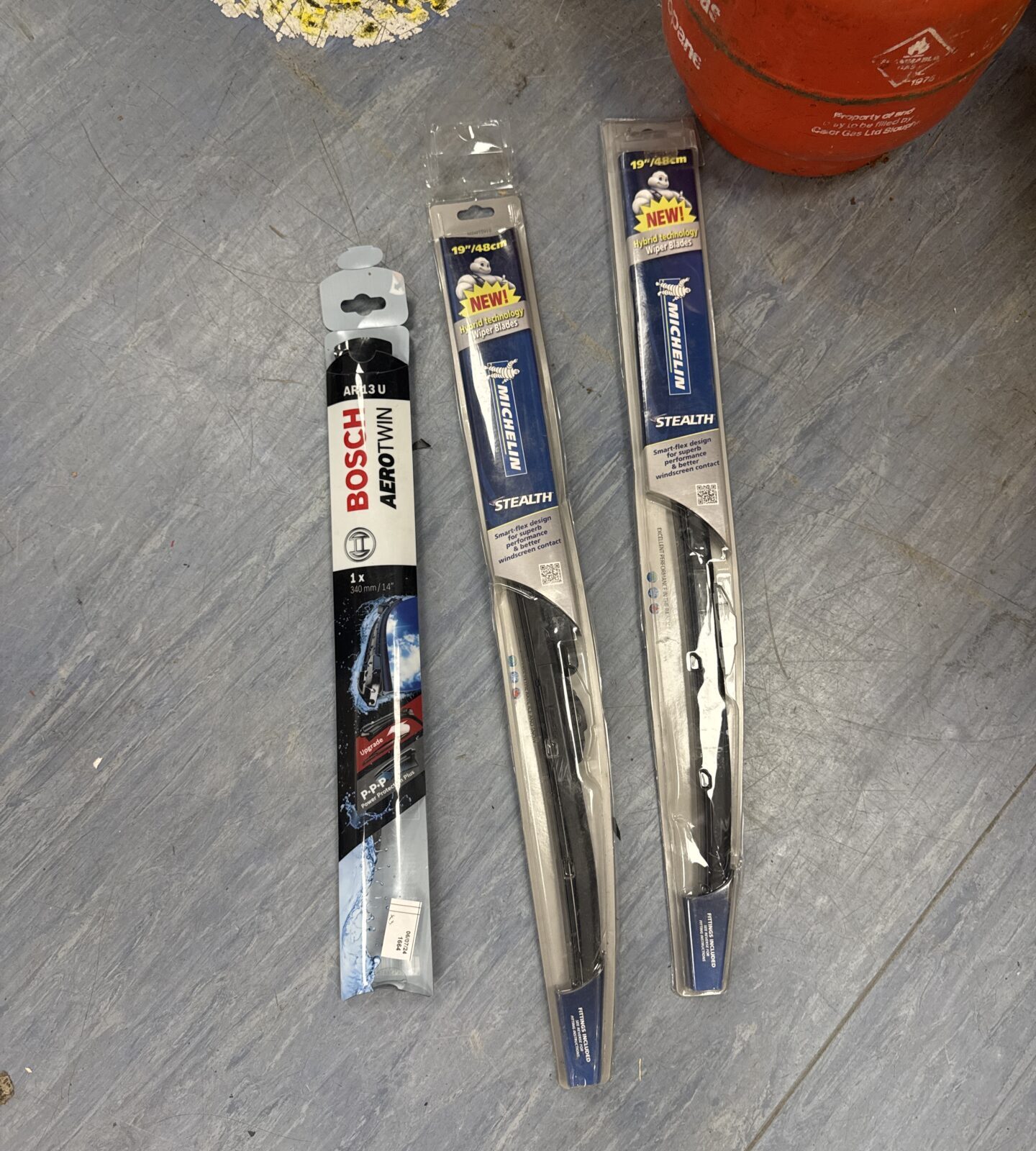 Three single wiper blades inc michelin