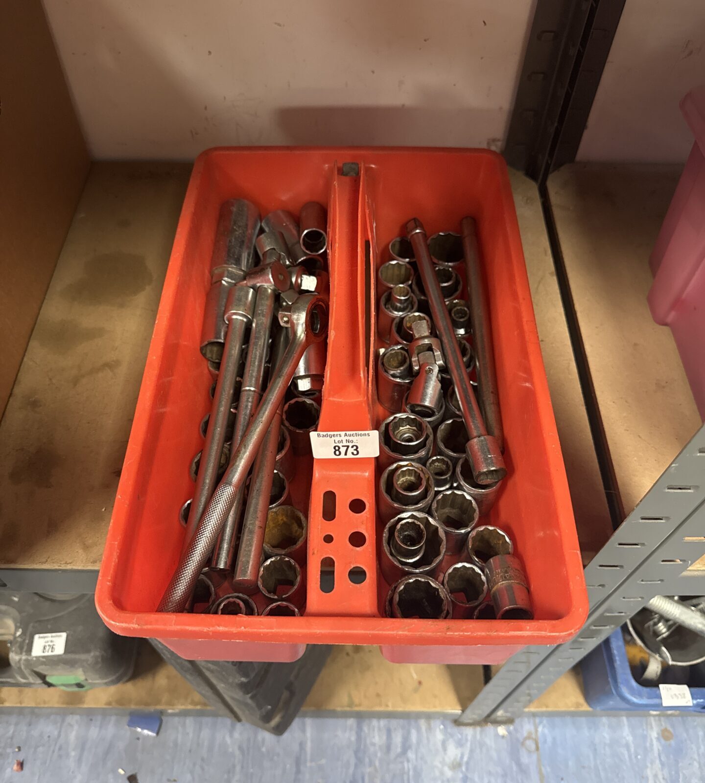 Tray of sockets & ratchets