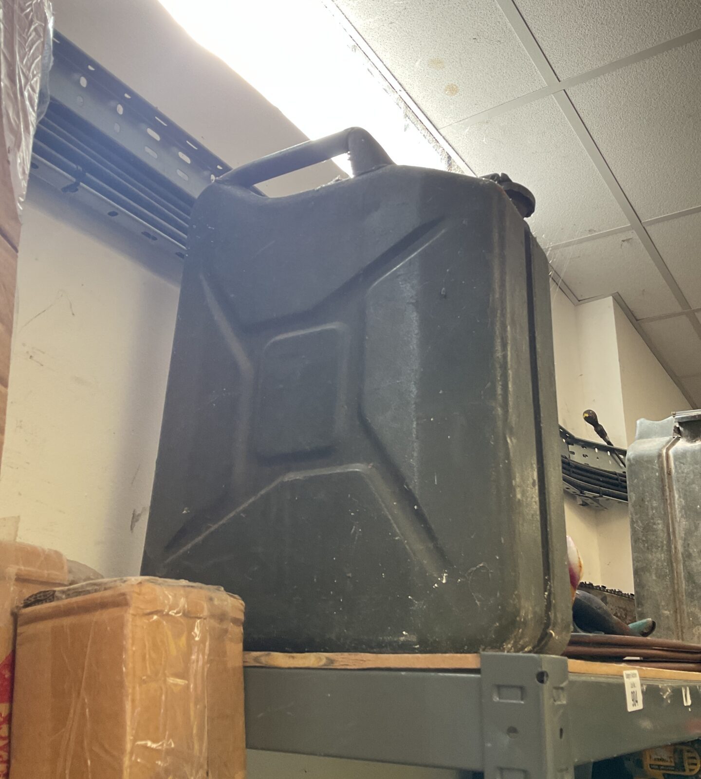 25l military jerry can