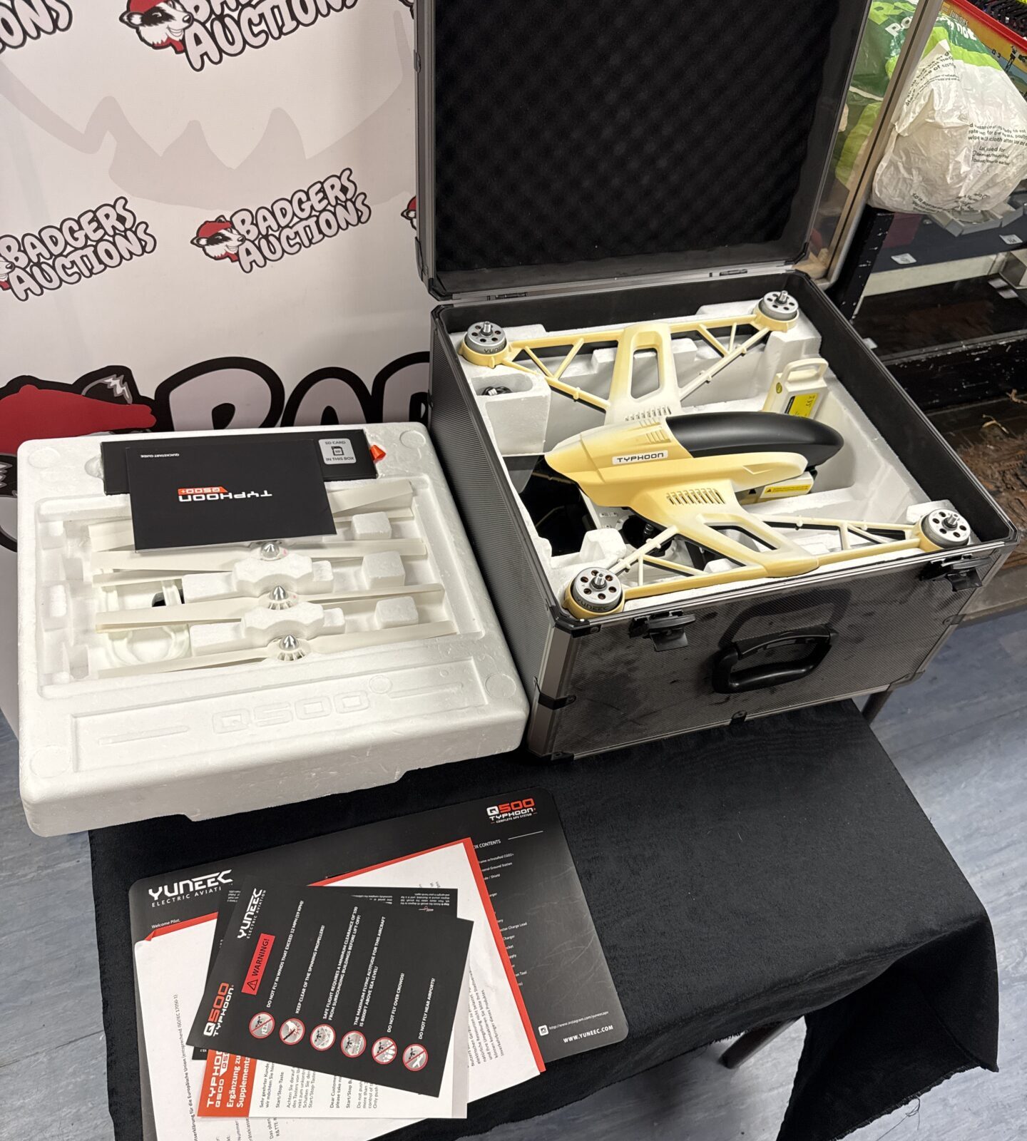 Yuntec q500 typhoon+ drone with travel case, manuals & accessories