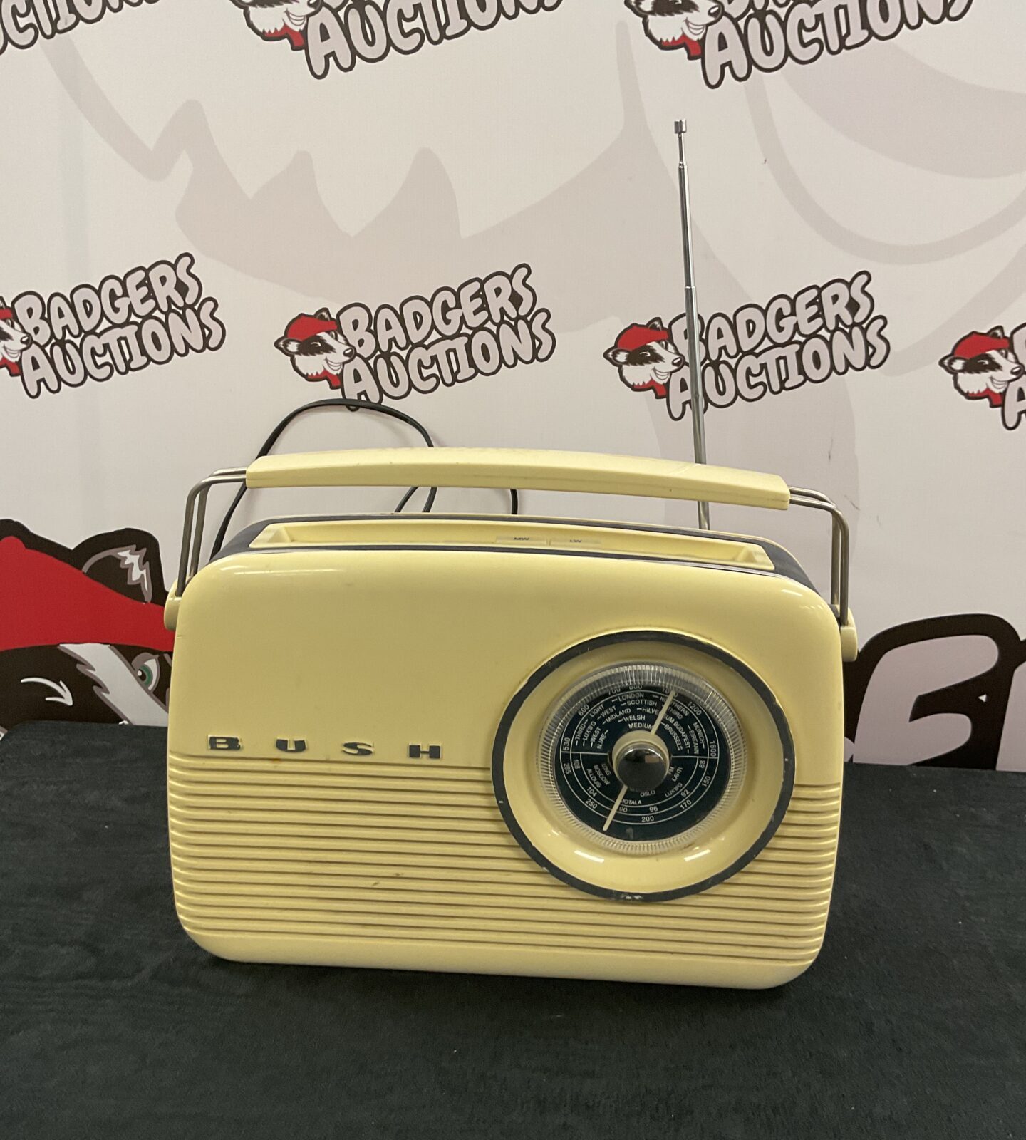 Retro Bush Portable radio working
