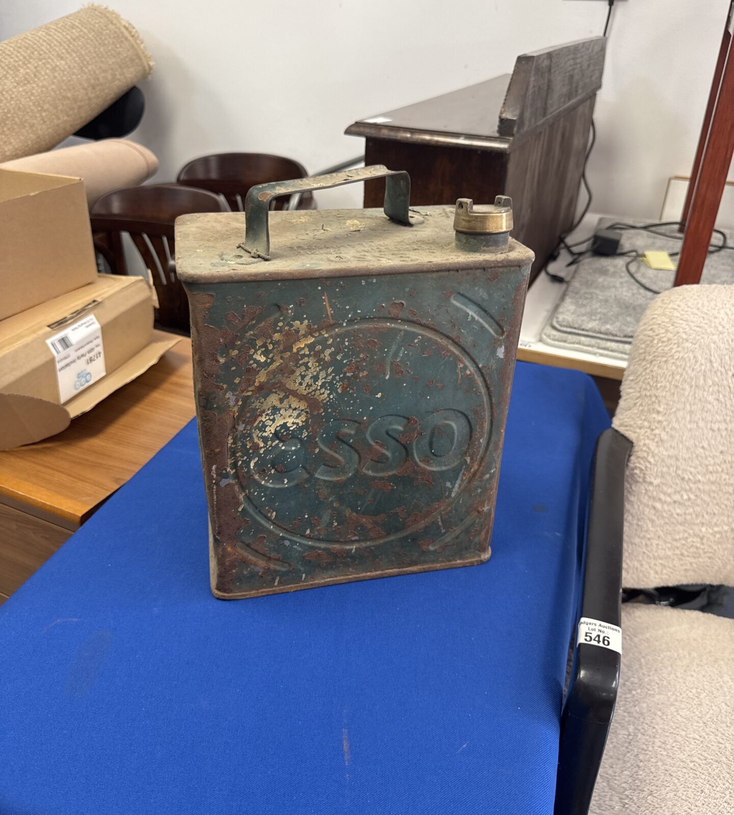 Vintage esso fuel can with plain brass cap