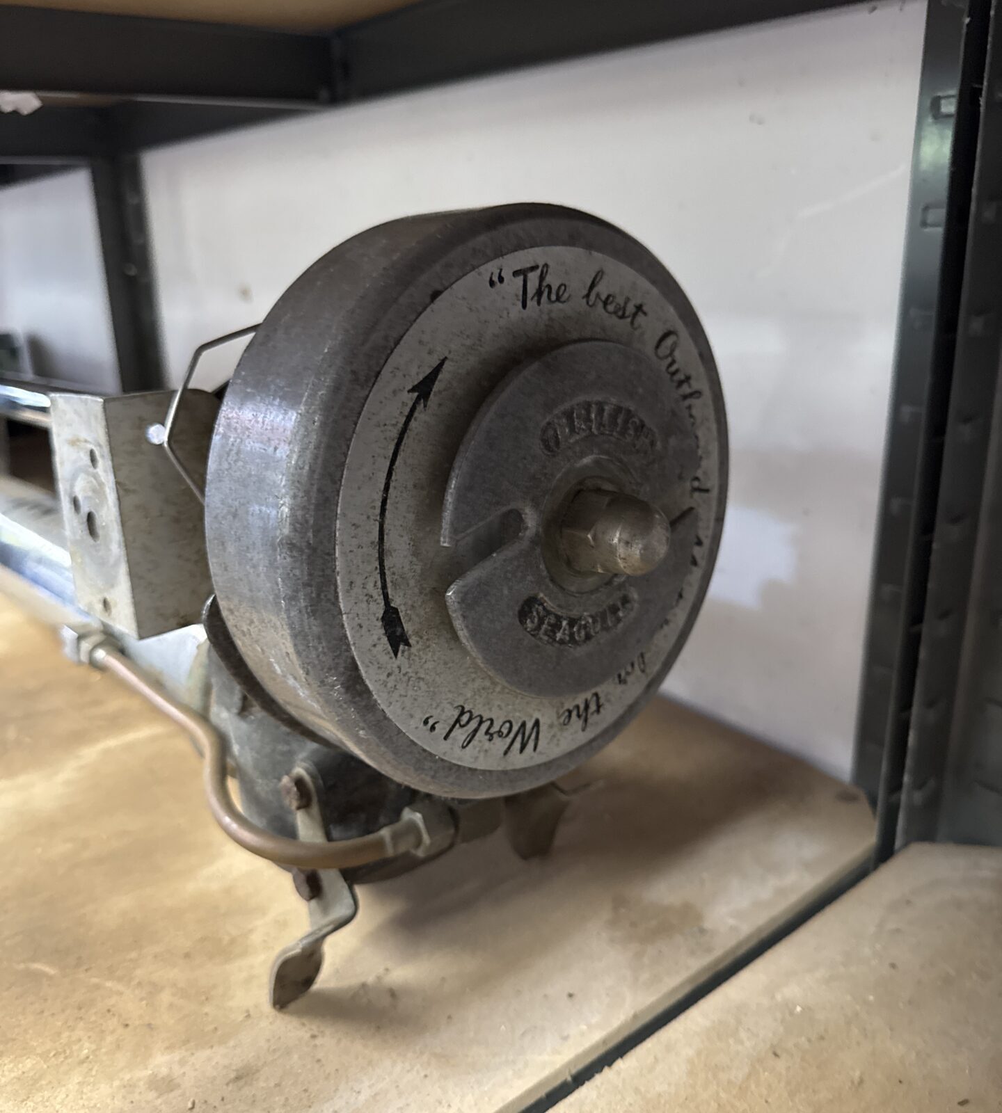 Vintage seagull outboard motor body for restoration - Image 3