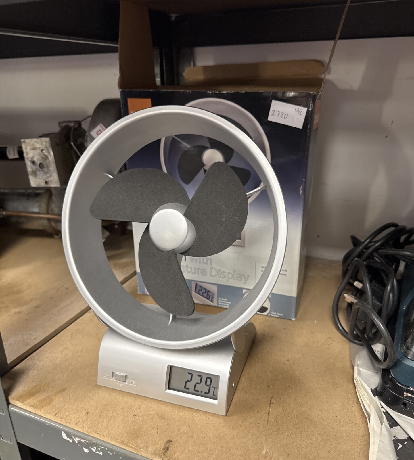 B&Q desk fan - needs 6v power adapter