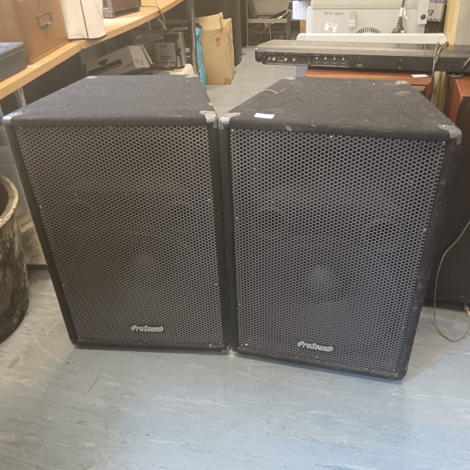 pair of prosound psp15 version 2 speakers