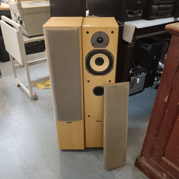 2 Tannoy mercury mx3 loudspeakers