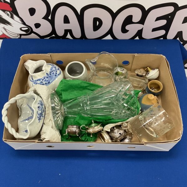 Mixed lot of vintage pottery and glassware including Boscastle pottery.