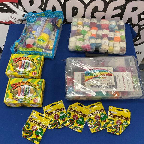 Children’s craft lot with wool and loom bands.