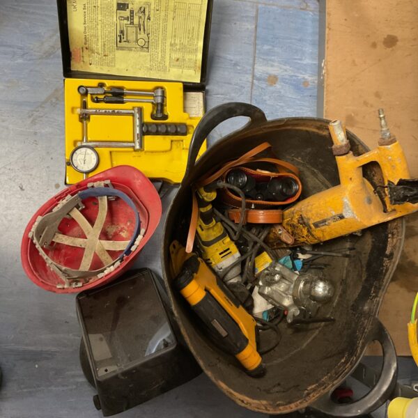 Selection of shed clearance items inc new tow ball, binoculars , brake service test kit & fluorescent light