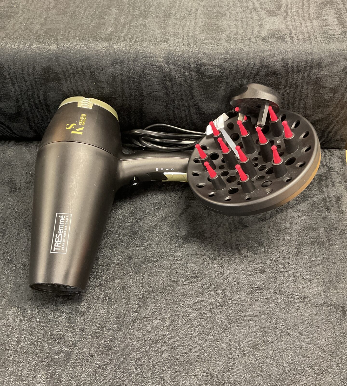Tresemme Keratin smooth hair dryer working