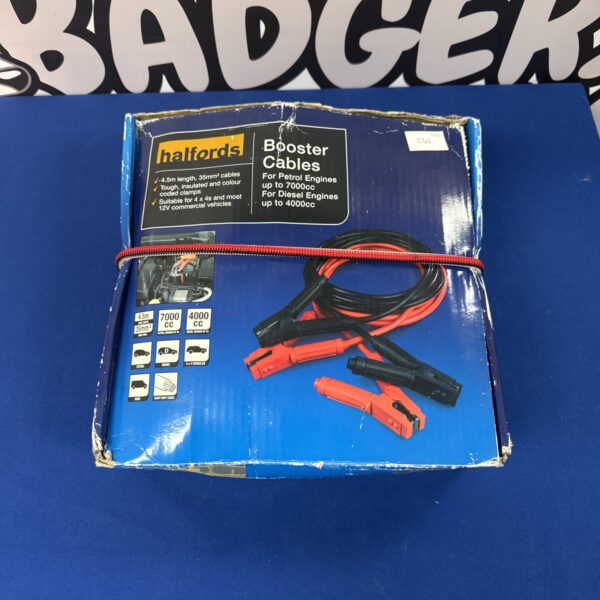 Halfords 4.5m car booster cables for jump starting vehicles.