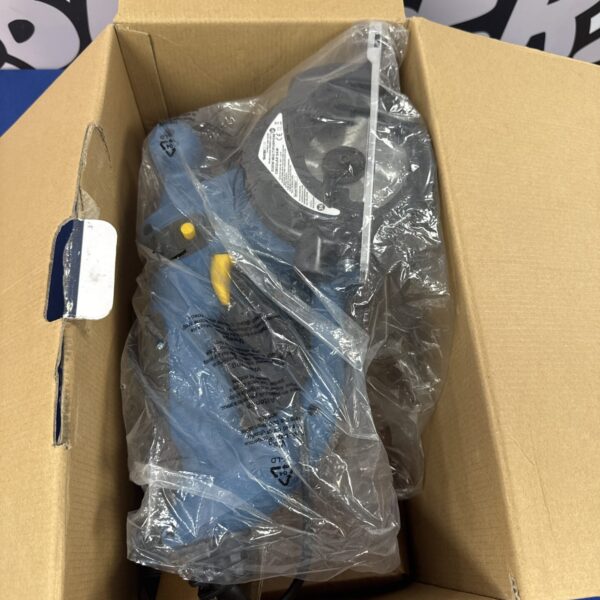 Unused Workzone 500w circular saw in its original packaging.