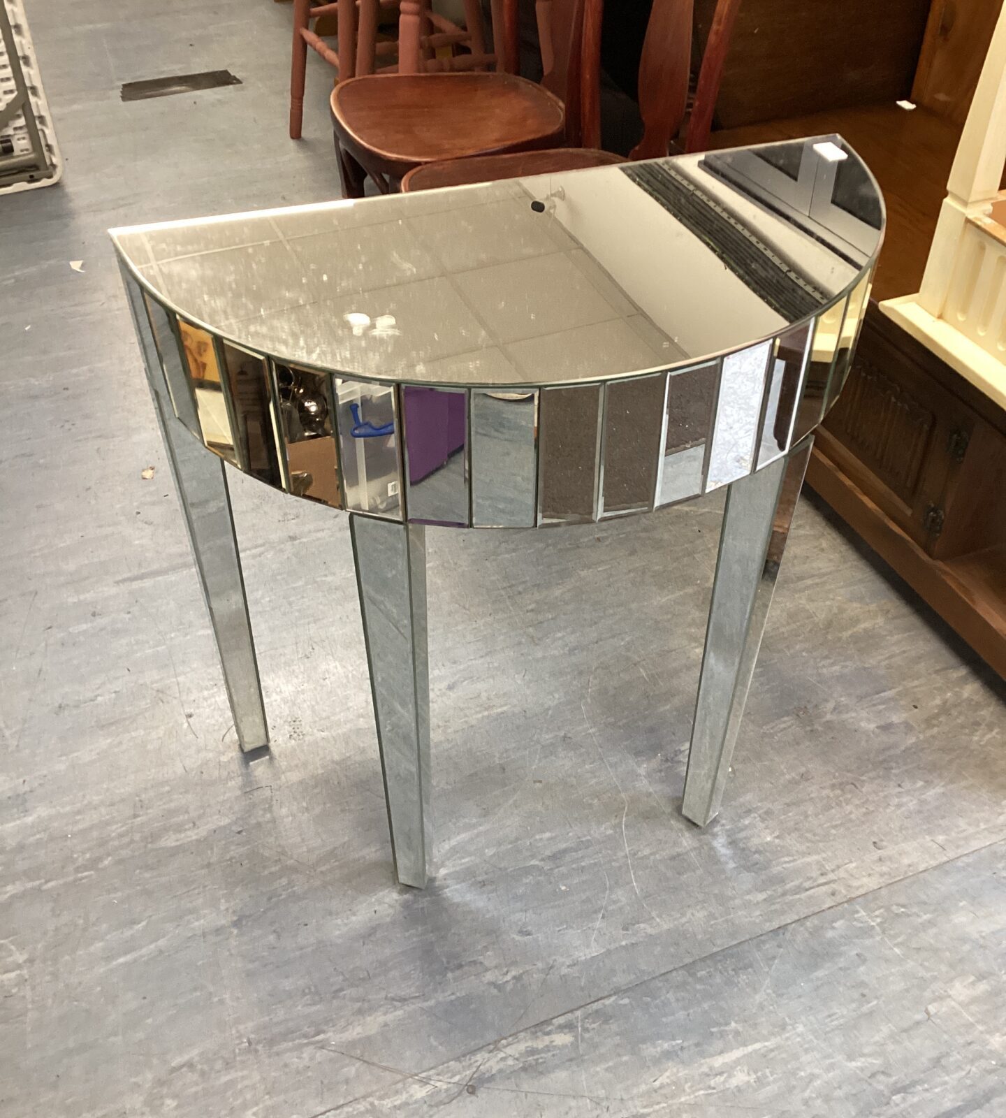 Mirror planel demi hall table