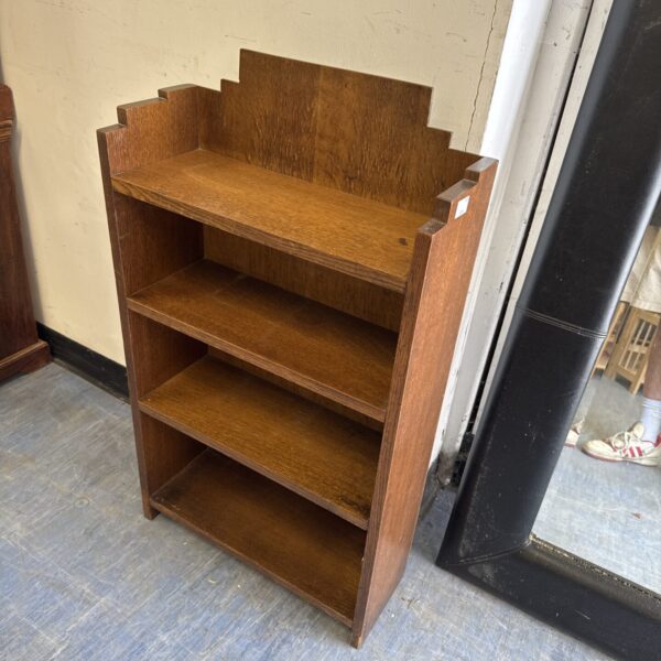 Vintage 1930s Art Deco oak bookshelf with three shelves.