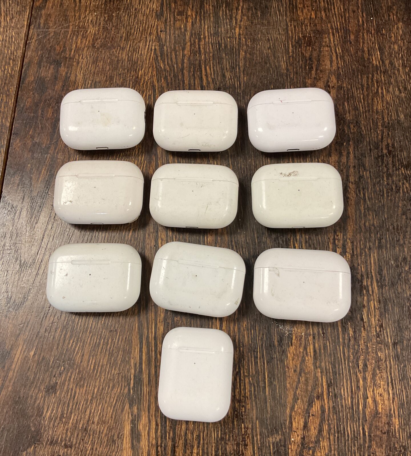 Lot of 10 empty EarPod charging cases