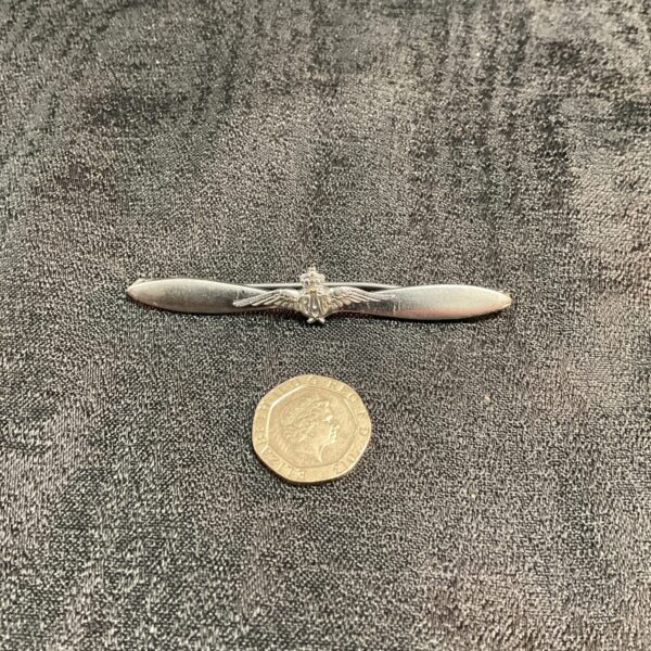 Vintage WWII RAF propeller sweetheart brooch, military jewellery collectable.