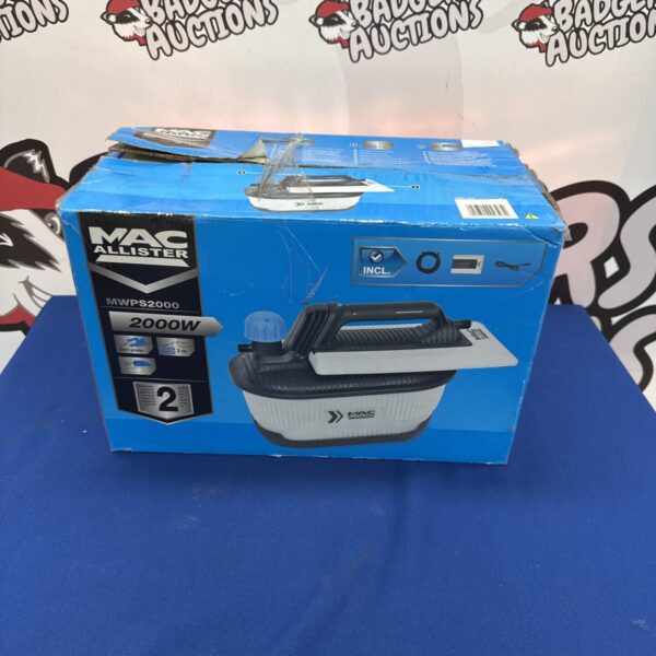 Mac Allister MWPS2000 wallpaper steamer for easy wallpaper removal.
