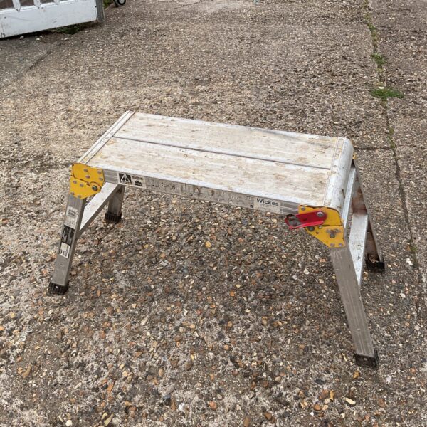 Wickes folding decorators platform for DIY and home improvement.