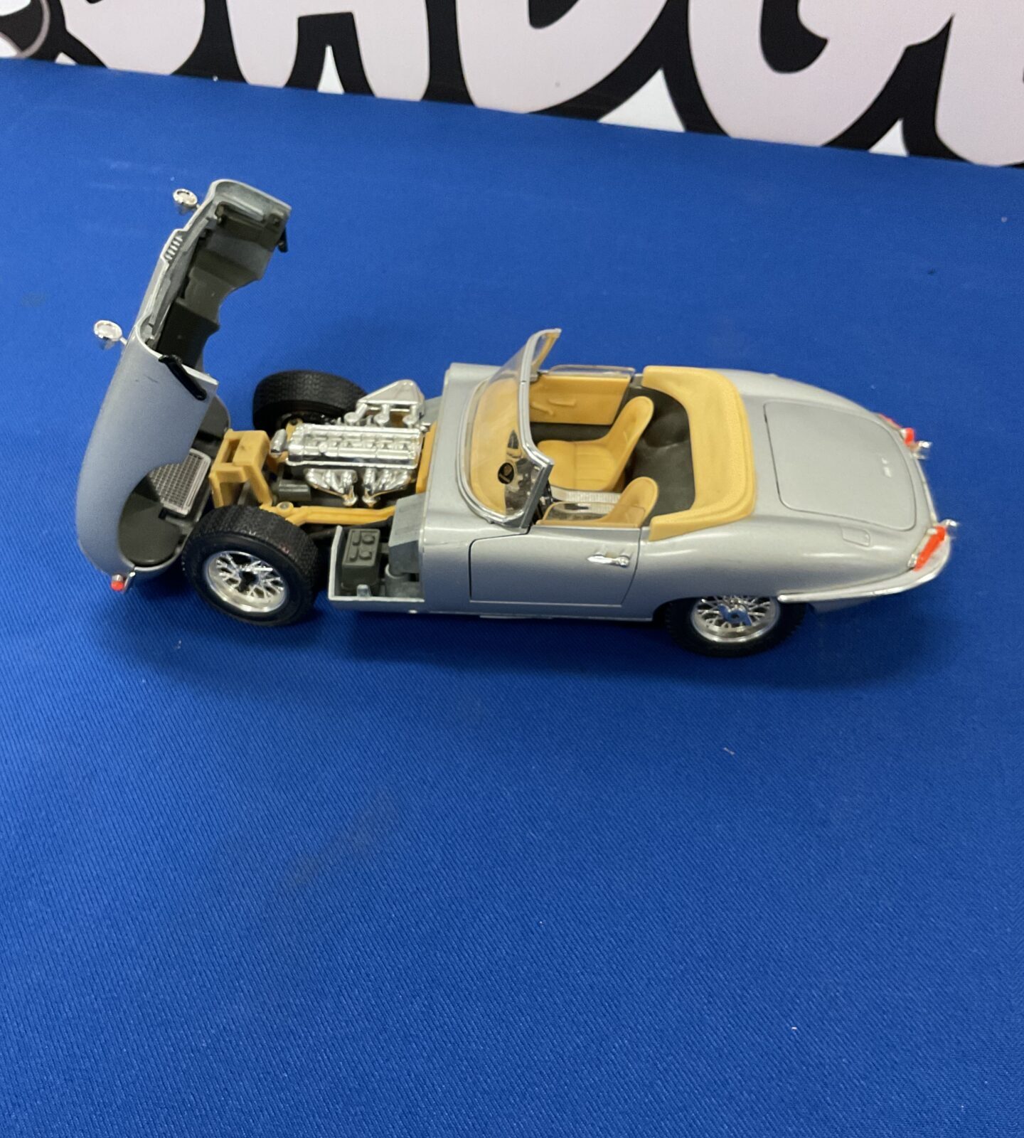 Burago 1/18 scale model 4.2 Jaguar E type spares or repair