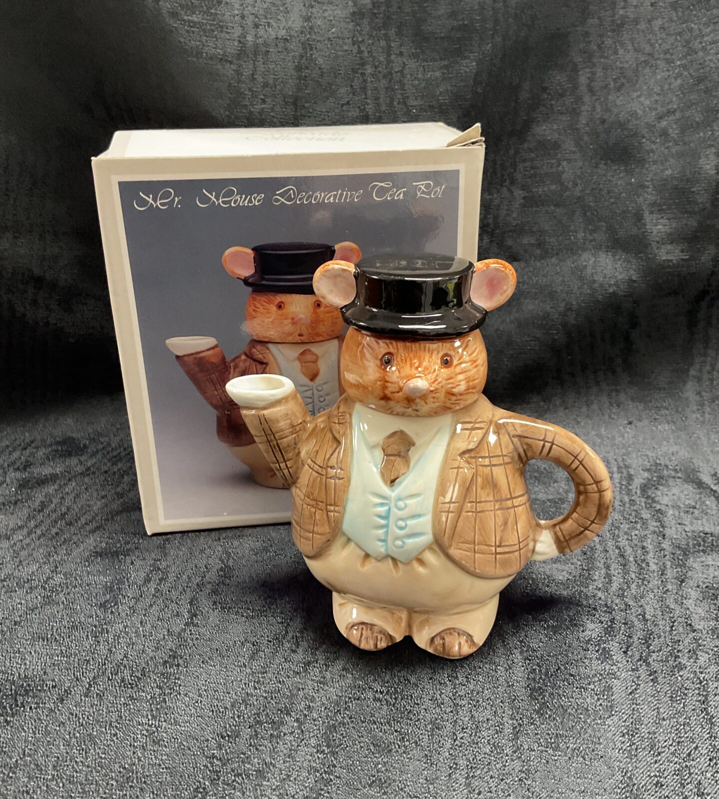 Leonardo collection novelty Mr. Mouse teapot boxed
