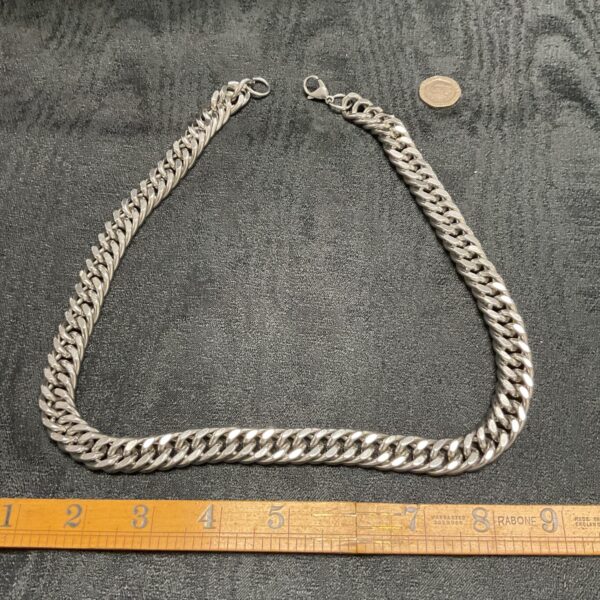 Vintage gold tone curb chain necklace, 1980s style.