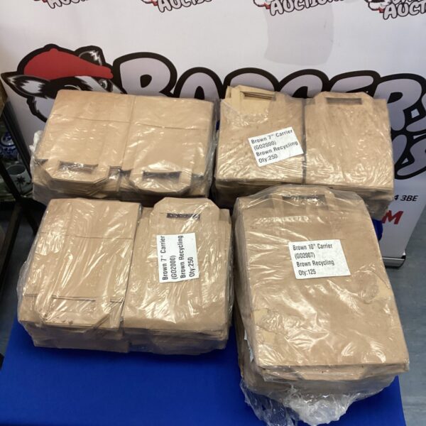 Lot of brown paper carrier bags in 7 and 10 inch sizes.