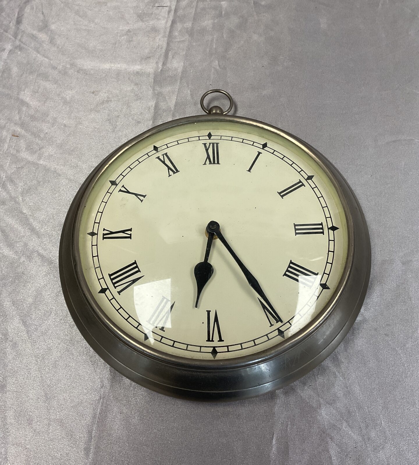 Large quartz pocket watch wall clock