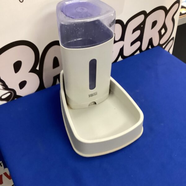 Pets water station