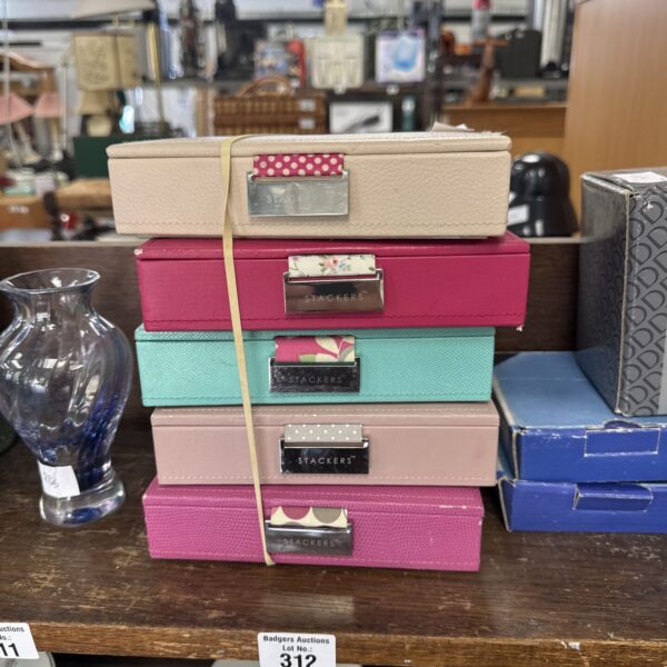 Stackers jewellery box bundle, velvet lined, for rings and necklaces.