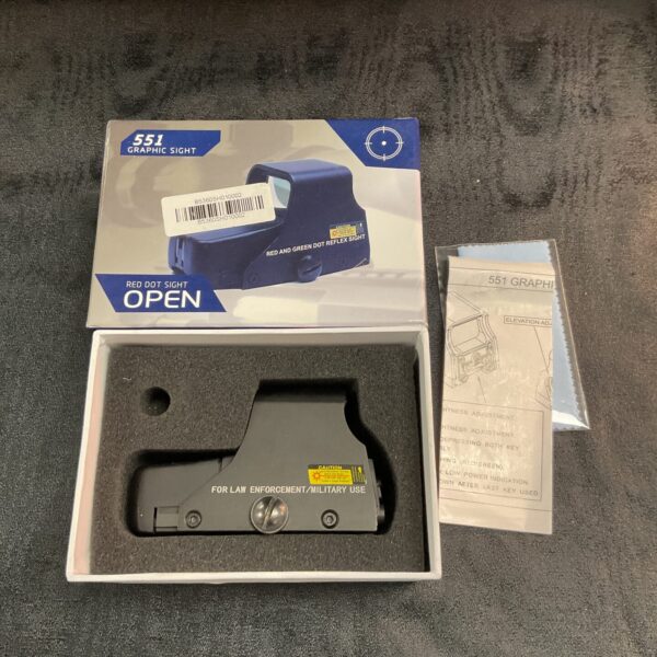Open box of a red dot sight, model 551.