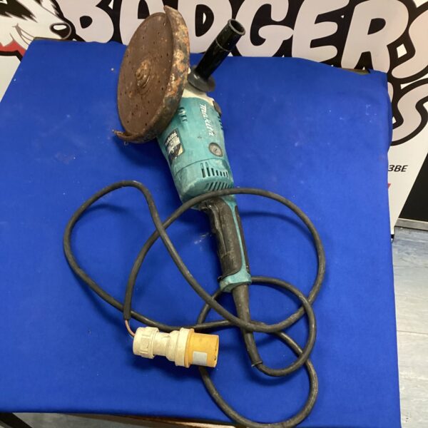 Used Makita 110v disc cutter power tool for sale.