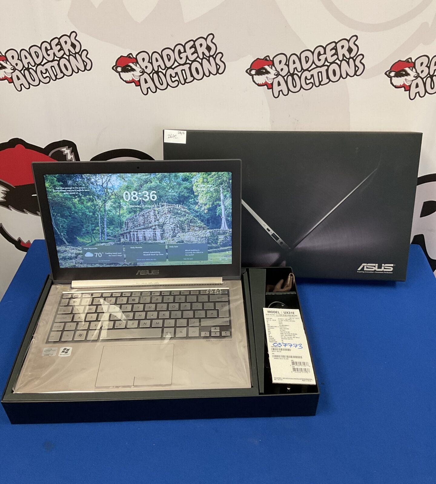 Asus zenbook intel core i7 laptop fully working