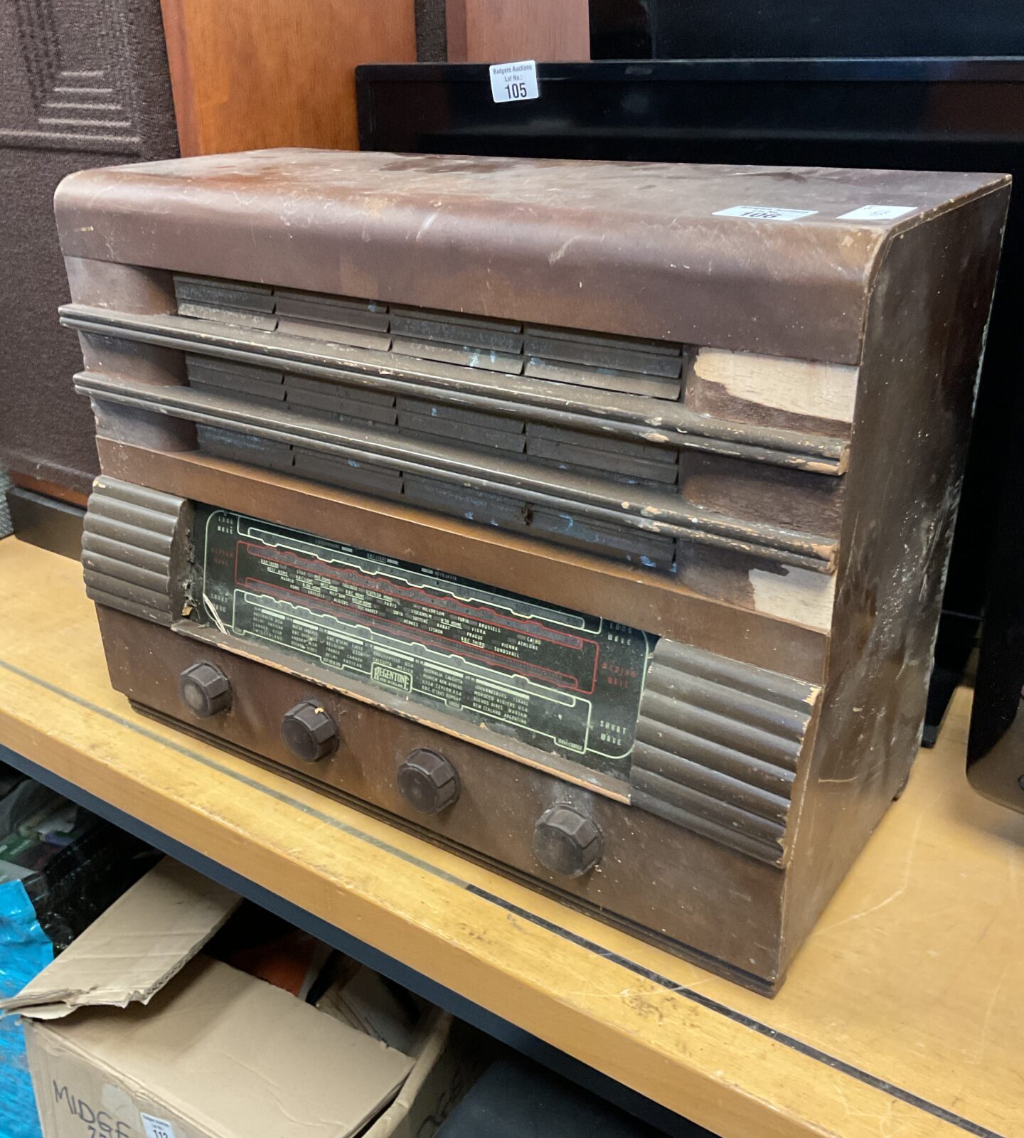 Vintage regentone valve radio