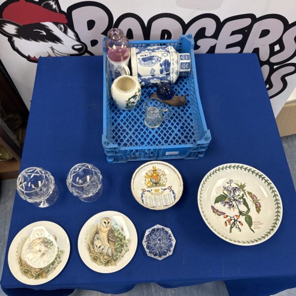Vintage Portmeiron serving bowl and ceramic collection on display.