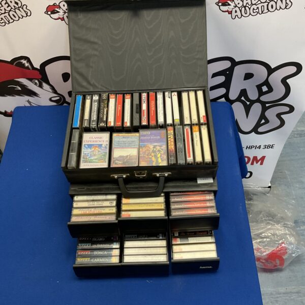 Collection of assorted cassette tapes incl. discovering opera