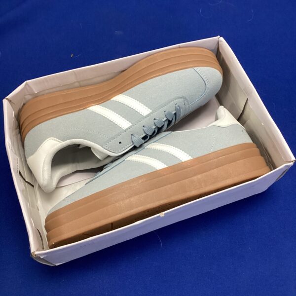 Ladies’ size 40 platform trainers in neutral colour.