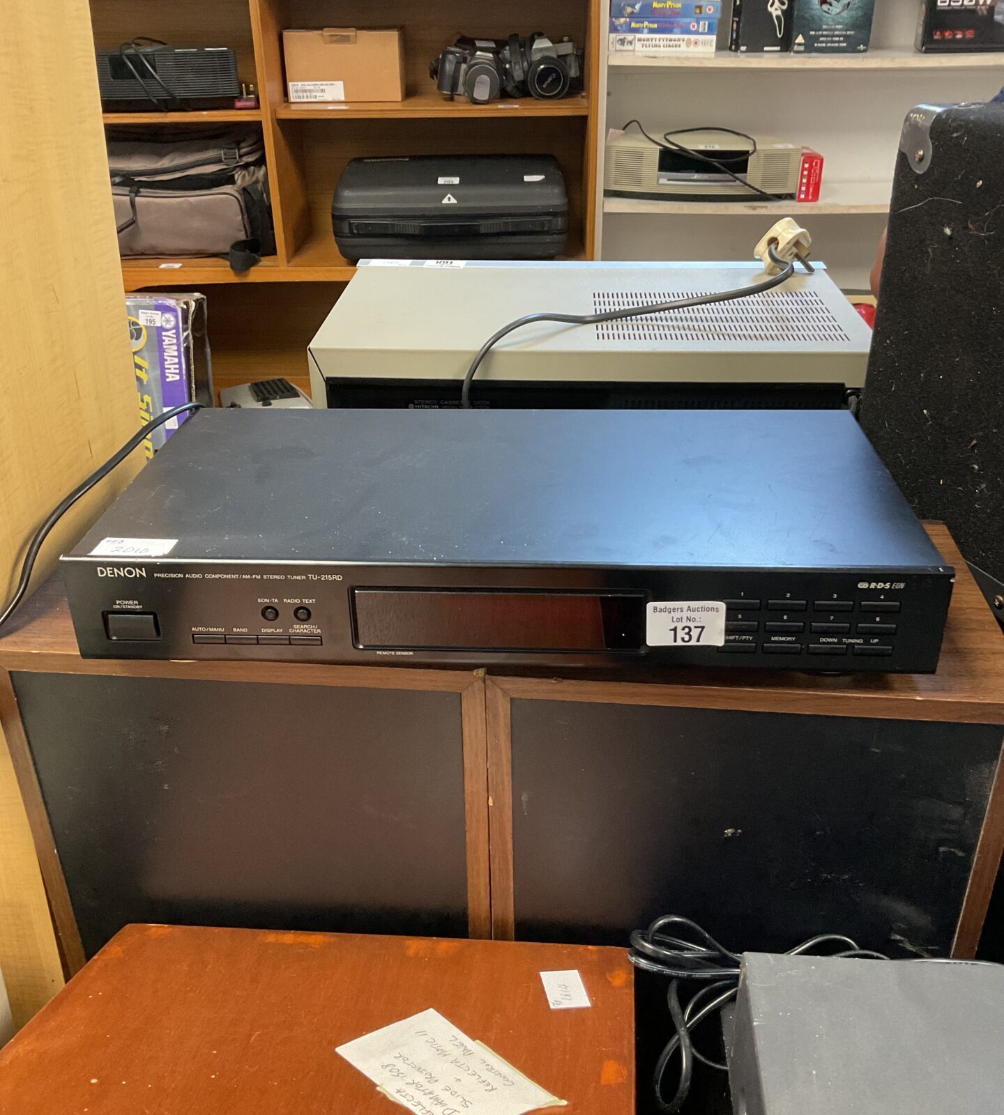 Denon precision audio component/ AM-FM stereo tuner tu-215rd
