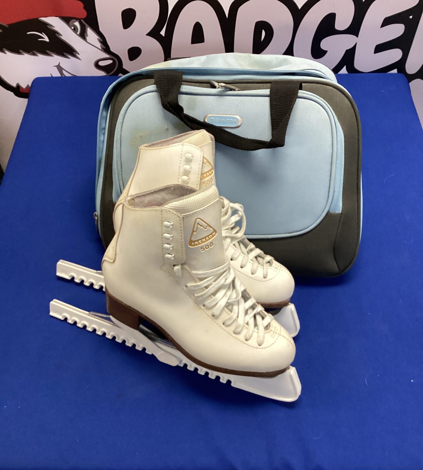 Pair of jackson 500 size 38 ice skates
