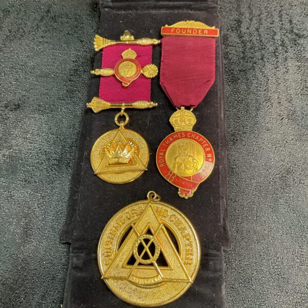 Vintage Masonic jewels including Royal Thames Chapter Founder jewel.