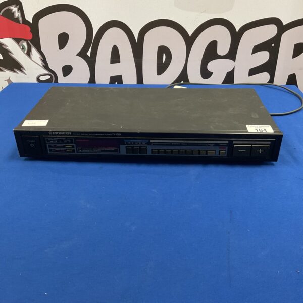 Pioneer FM/AM digital synthesizer tuner TX-1060L