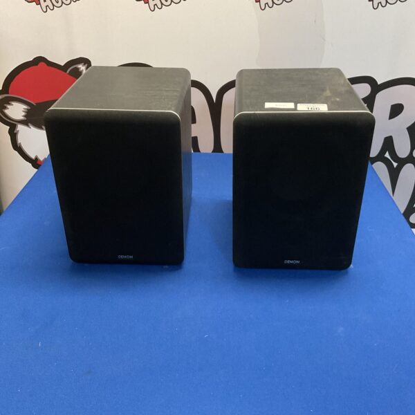 Pair of Denon SC-F102 speakers