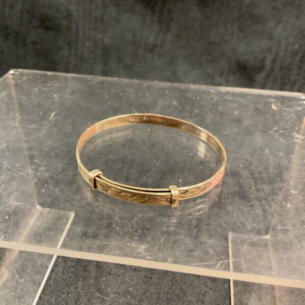 Hallmarked silver christening bracelet, delicate and classic design.