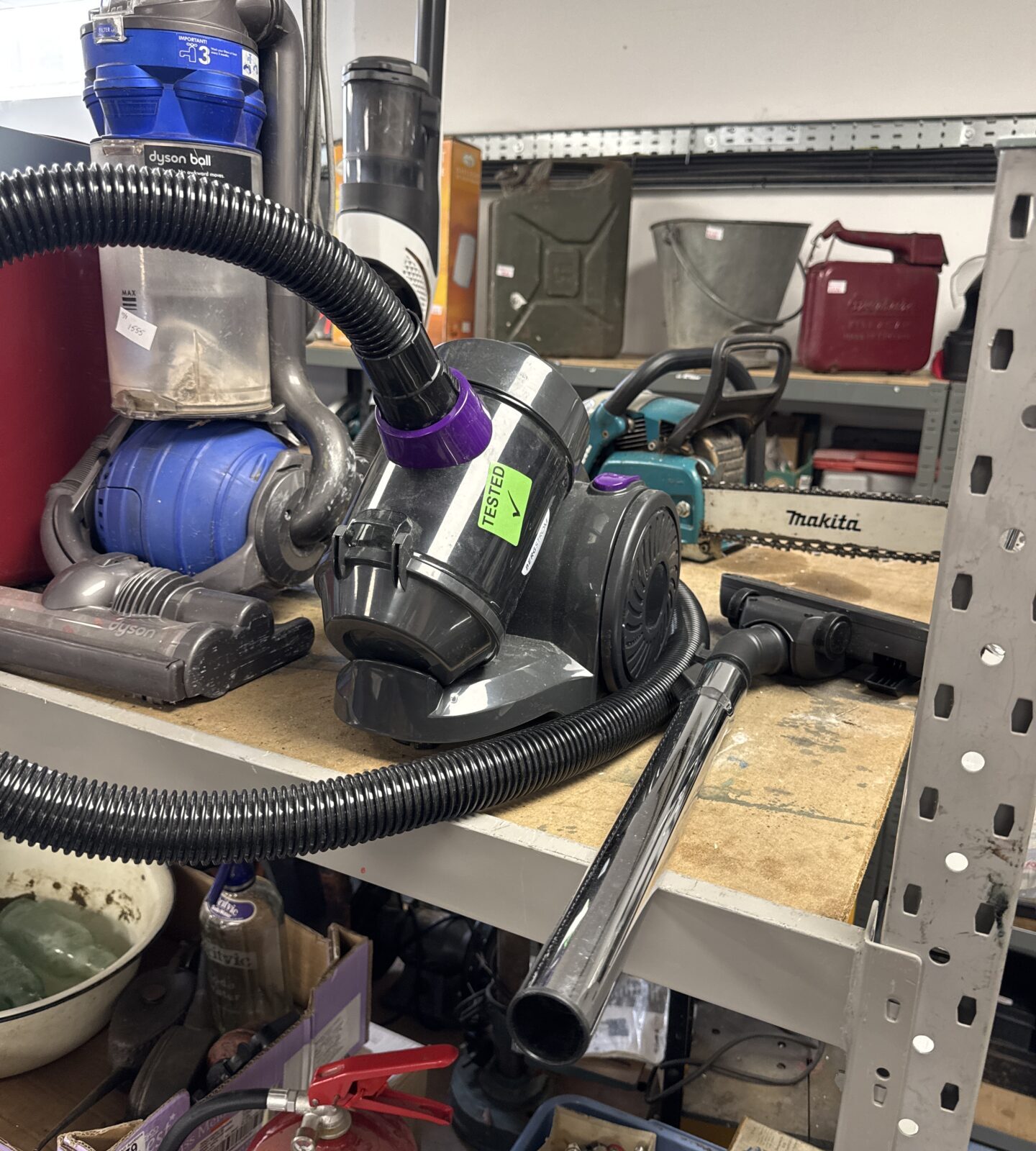 Bergstrom stowaway Hoover - working