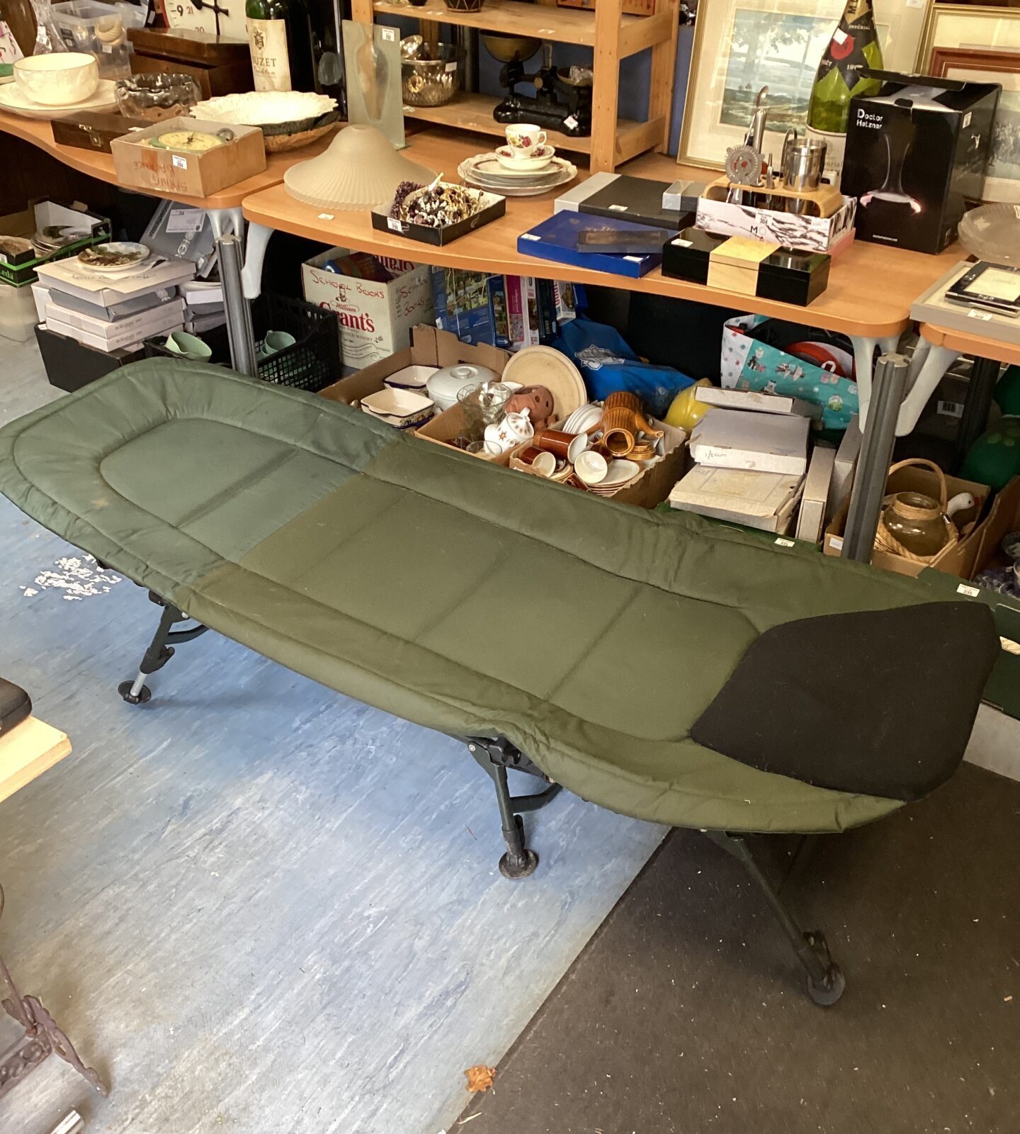 Carptrix folding fishing bed chair in wirking order