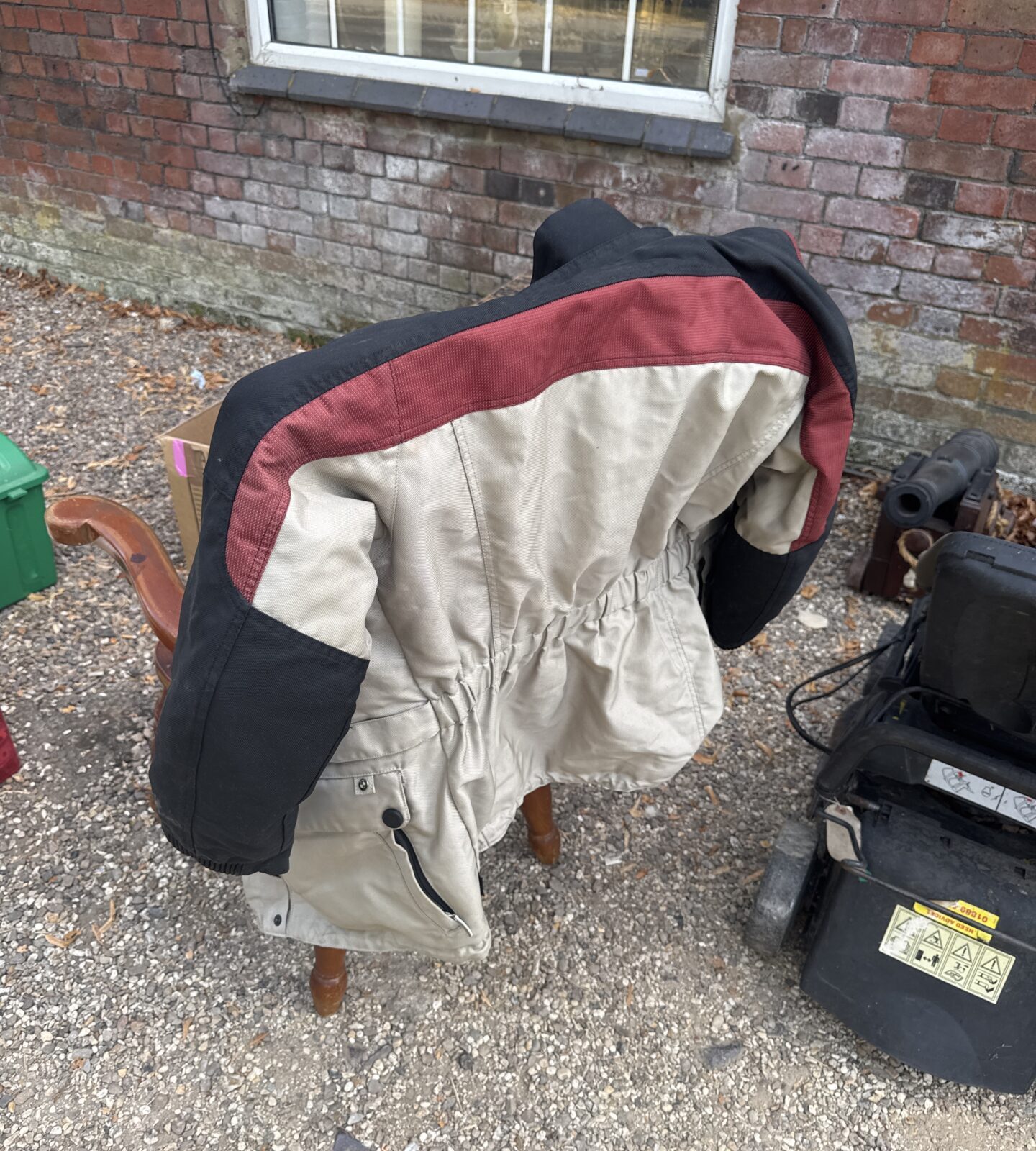 BMW touren motorcycle jacket size 42 - Image 2