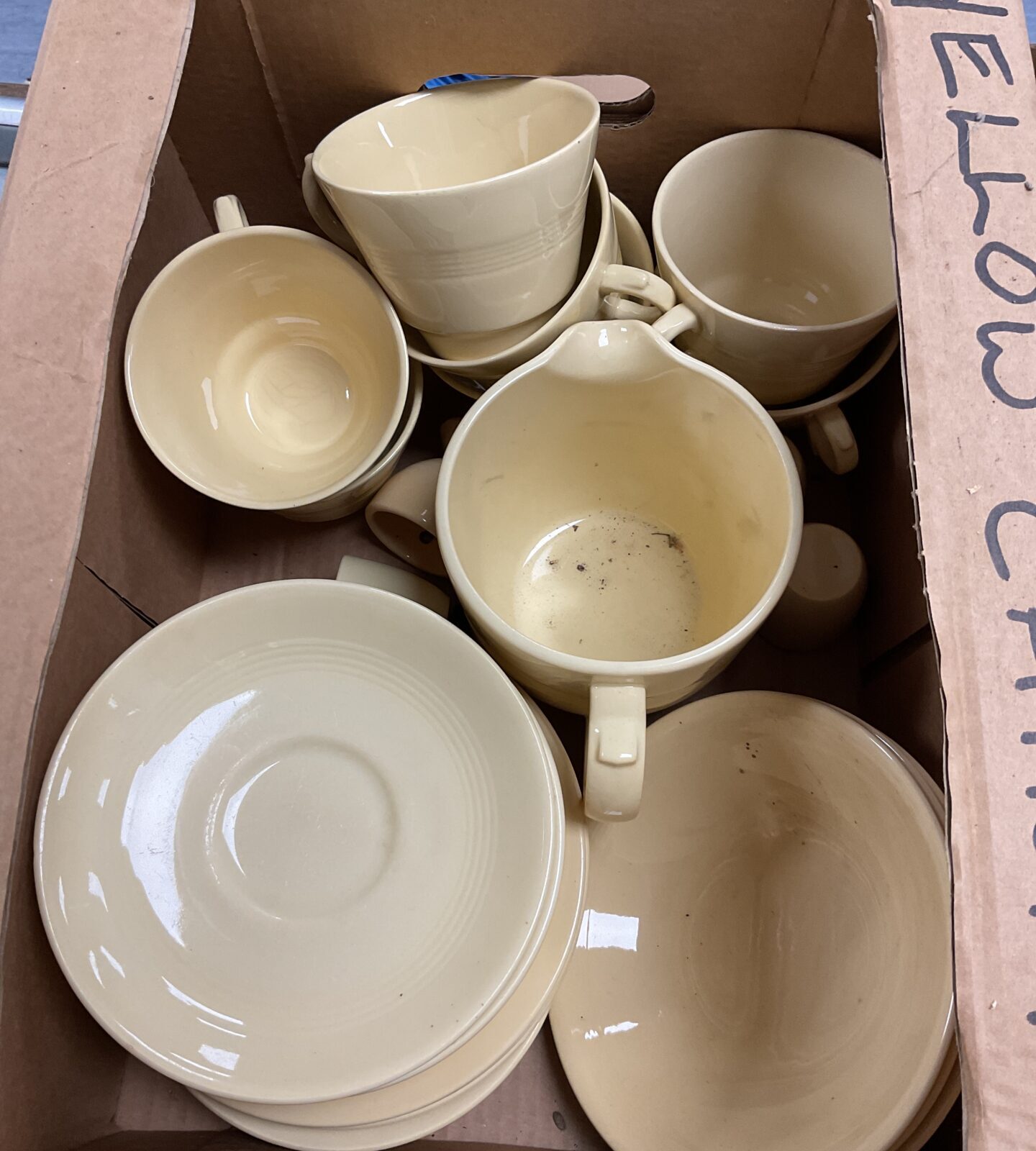 Box 1950s Yellow China tea set